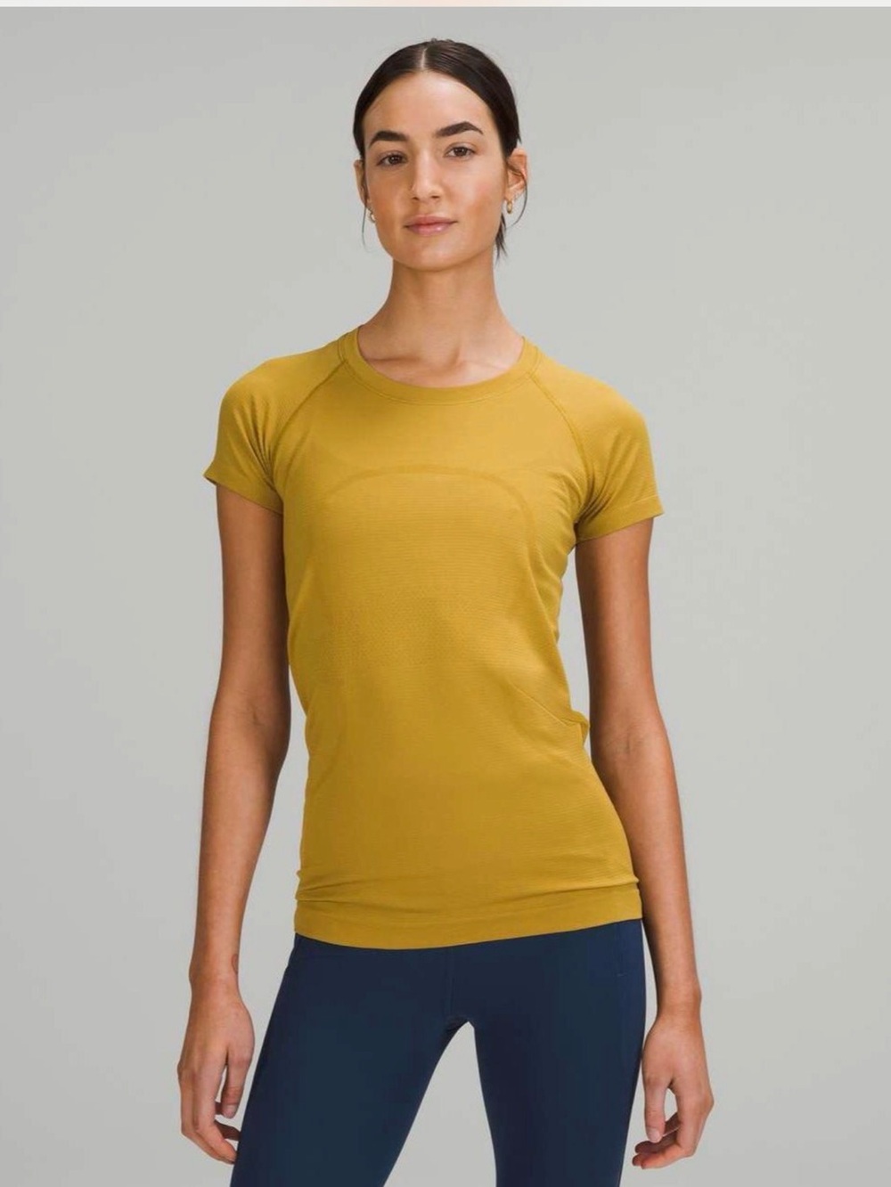 Lululemon Swiftly Tech Short Sleeve 2.0 Athletic Shirt Size 8